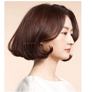 ナバーナウィッグ(NAVANA WIG)の美品(ショートストレート)