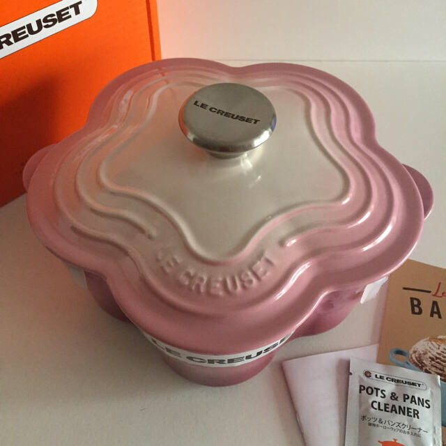 LE CREUSET(ルクルーゼ)のmikuru 様 ！ ルクルーゼ ブーケピンク フルール  インテリア/住まい/日用品のキッチン/食器(鍋/フライパン)の商品写真