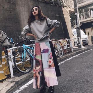 アメリヴィンテージ(Ameri VINTAGE)のBACK BELT SWEAT TOPS グレー(トレーナー/スウェット)