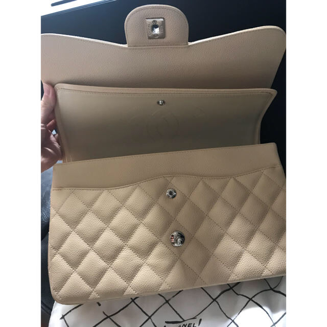 新品未使用♡CHANEL♡激レア色キャビアスキン デカマトラッセベージュ♡30♡