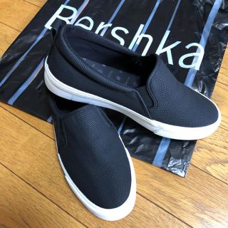 ベルシュカ(Bershka)の未使用Bershkaスリッポン黒サイズ38(スリッポン/モカシン)