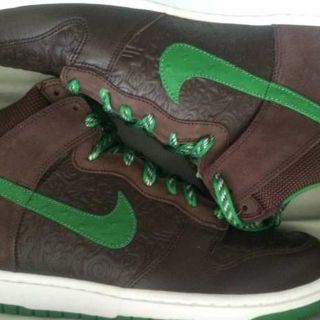 ナイキ(NIKE)のNIKE DUNK STUSSY LONDON HI 緑 茶 PREMIUM(スニーカー)