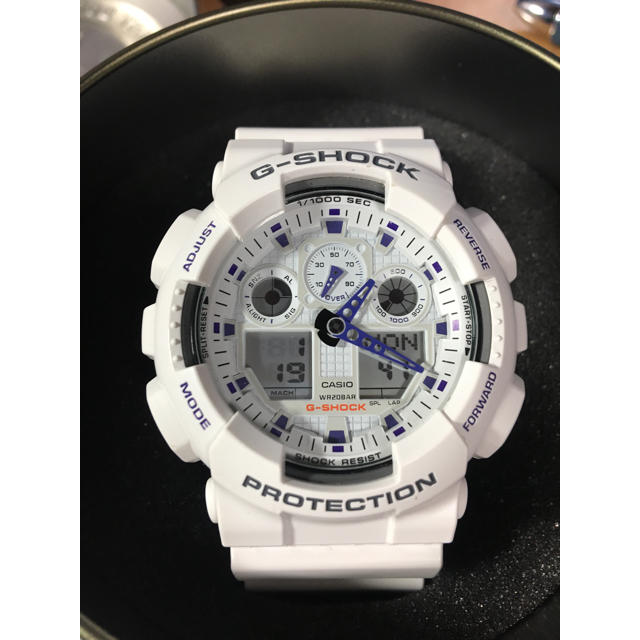 G-SHOCK(ジーショック)のG-SHOCK 腕時計 白 White メンズの時計(腕時計(デジタル))の商品写真