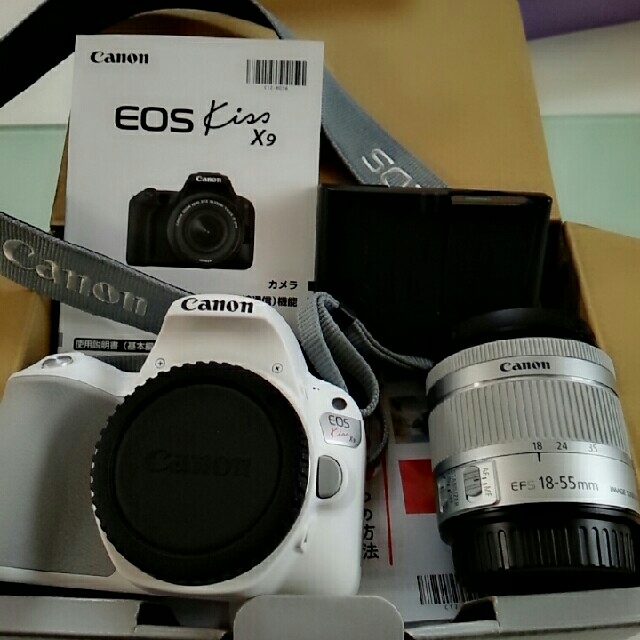 速くおよび自由な Canon ホワイトボディ レンズキット X9 Kiss EOS