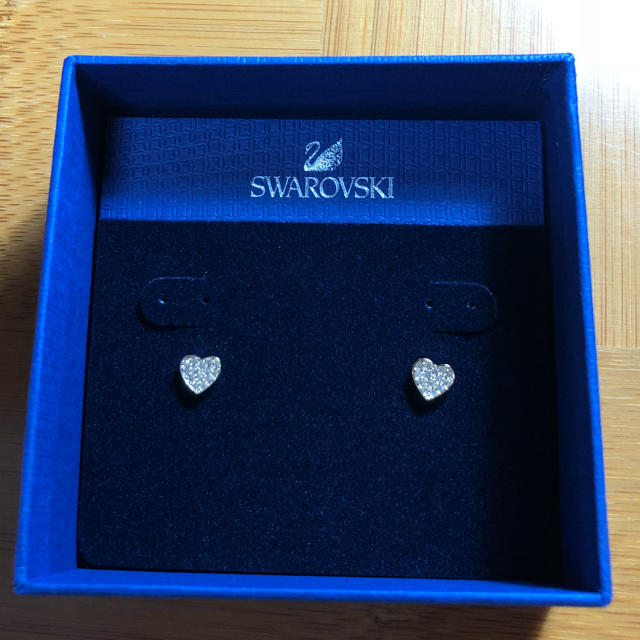 SWAROVSKI  ノベルティピアス