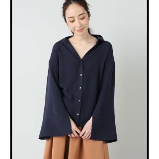 スピックアンドスパン(Spick & Span)のSpick&Span ベルスリーブ トロミシャツ ブラウス ネイビー (シャツ/ブラウス(長袖/七分))