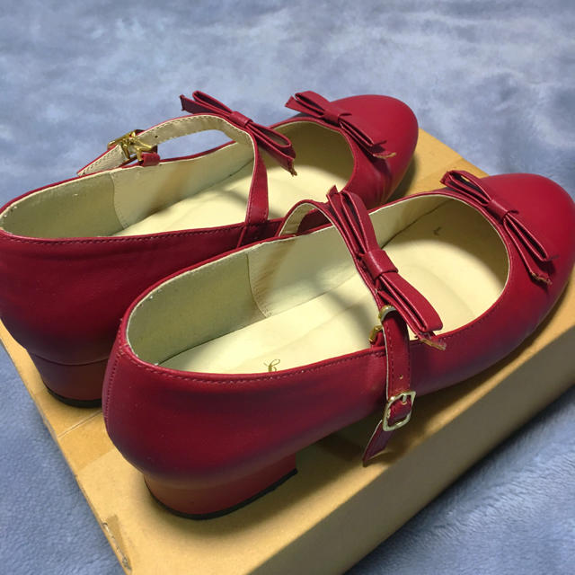 F i.n.t(フィント)のF i.n.t ダブルリボンローヒールパンプス 赤 レディースの靴/シューズ(ハイヒール/パンプス)の商品写真