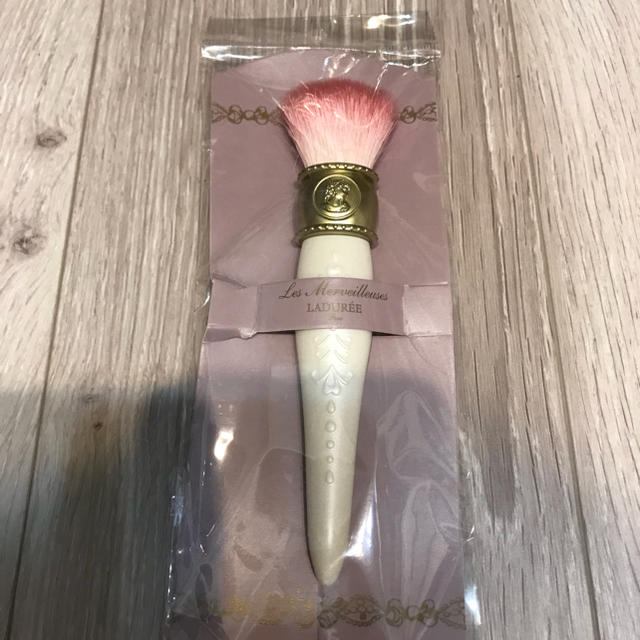 LADUREE(ラデュレ)のラデュレ チークブラッシュ コスメ/美容のベースメイク/化粧品(その他)の商品写真