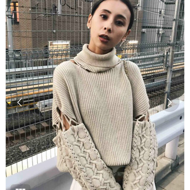 Ameri VINTAGE(アメリヴィンテージ)のameri vintage  CONNECT TURTLE NECK KNIT レディースのトップス(ニット/セーター)の商品写真