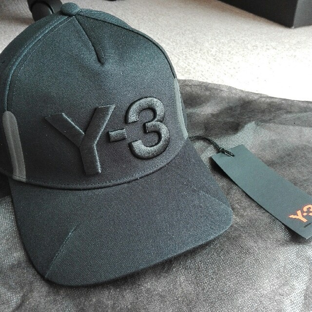 Y-3(ワイスリー)のY-3 キャップ メンズの帽子(キャップ)の商品写真