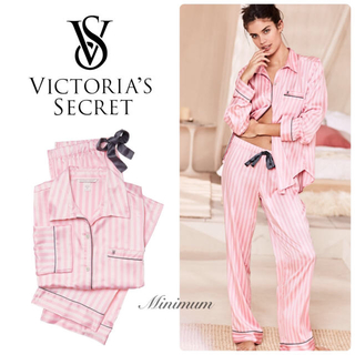 ヴィクトリアズシークレット(Victoria's Secret)のVSサテンピンクボーダーパジャマセット(パジャマ)