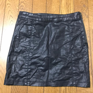 ゲス(GUESS)のGUESS ブラック レザー ミニスカート 25 XS S 黒 (ミニスカート)