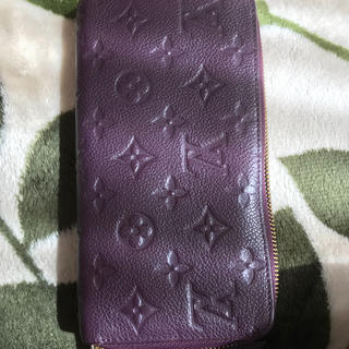 ルイヴィトン(LOUIS VUITTON)のルイヴィトン ジッピーウォレット(長財布)