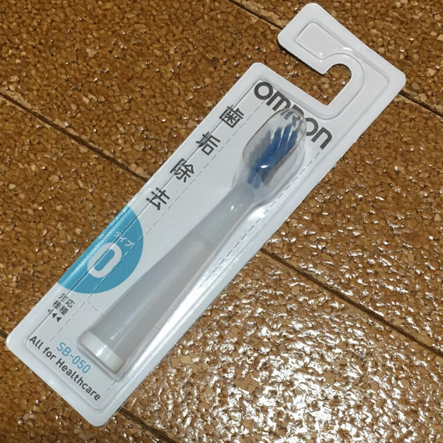 OMRON(オムロン)のオムロン 電動歯ブラシ 替えブラシ コスメ/美容のオーラルケア(歯ブラシ/デンタルフロス)の商品写真