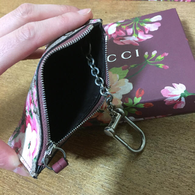 Gucci(グッチ)の新品 グッチ GG ブルームス 大人気 花柄 コインケース キーケース レディースのファッション小物(キーケース)の商品写真