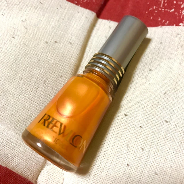 REVLON(レブロン)の【新品未開封】REVLON ネイルエナメル （sunbeam） コスメ/美容のネイル(マニキュア)の商品写真