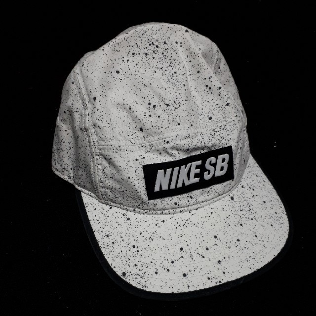 NIKE(ナイキ)のNIKESB キャップ メンズの帽子(キャップ)の商品写真