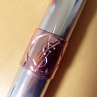 イヴサンローランボーテ(Yves Saint Laurent Beaute)のイヴサンローラン ティントインオイル 4(リップグロス)