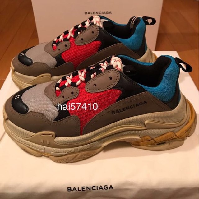 Balenciaga(バレンシアガ)の明細書原本付き サイズ41 国内正規新品balenciaga triple s メンズの靴/シューズ(スニーカー)の商品写真