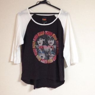 ウィゴー(WEGO)のKISS ラグランTシャツ(Tシャツ(長袖/七分))