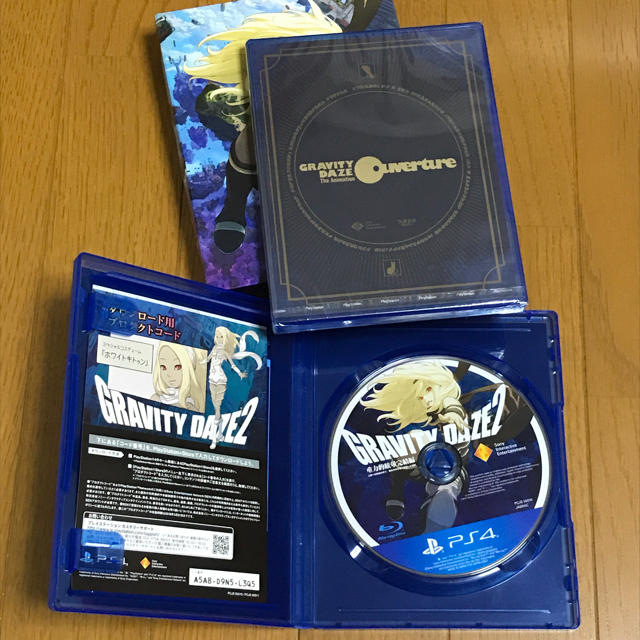 PlayStation4(プレイステーション4)のGRAVITY DAZE2 初回限定版 エンタメ/ホビーのゲームソフト/ゲーム機本体(家庭用ゲームソフト)の商品写真