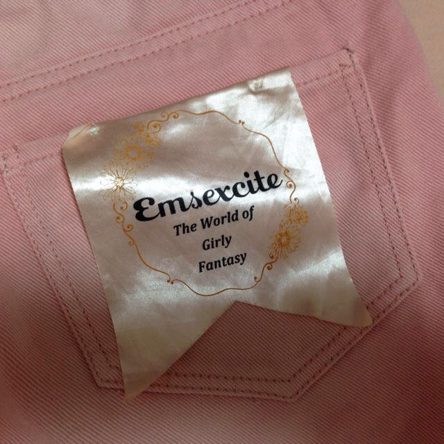 EMSEXCITE(エムズエキサイト)の薄ピンクのショートパンツ💗 レディースのパンツ(ショートパンツ)の商品写真