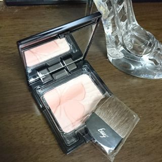 エイボン(AVON)のAVON＊チーク(チーク)