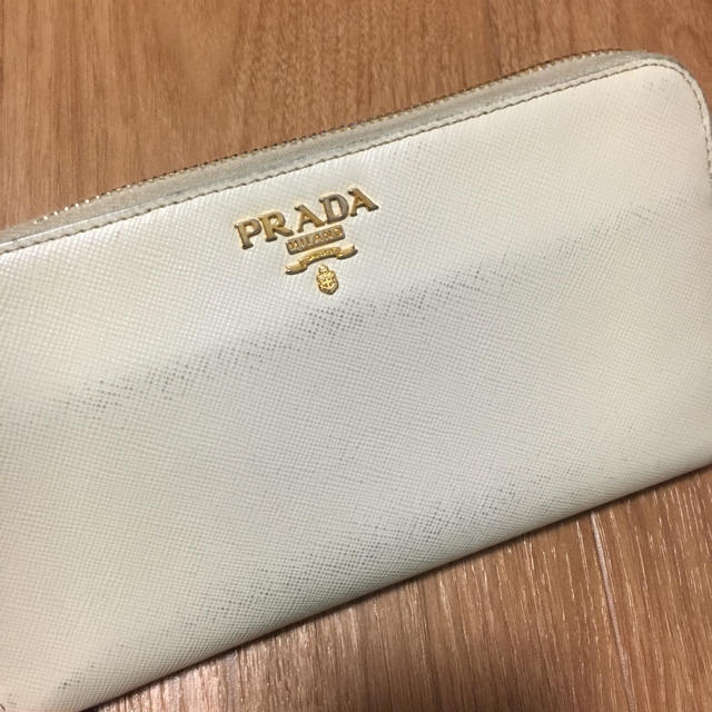 PRADA(プラダ)のプラダ  長財布 レディースのファッション小物(財布)の商品写真