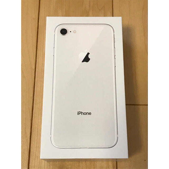 iPhone - 新品 iPhone8 64GB シルバー au SIMフリー