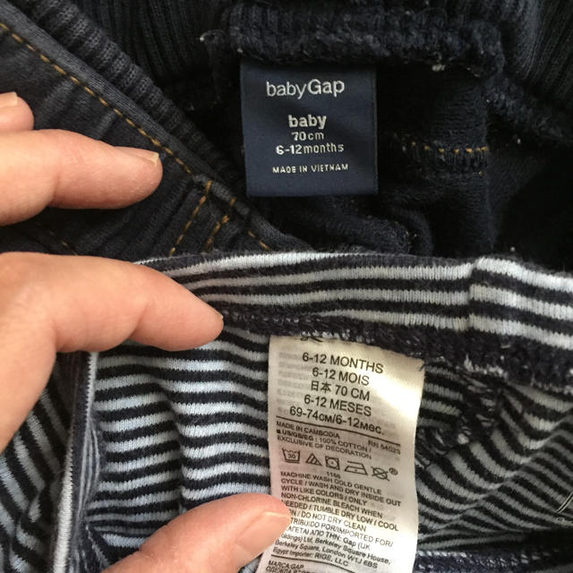 babyGAP(ベビーギャップ)のbabygapパンツ70 2枚セット キッズ/ベビー/マタニティのベビー服(~85cm)(パンツ)の商品写真