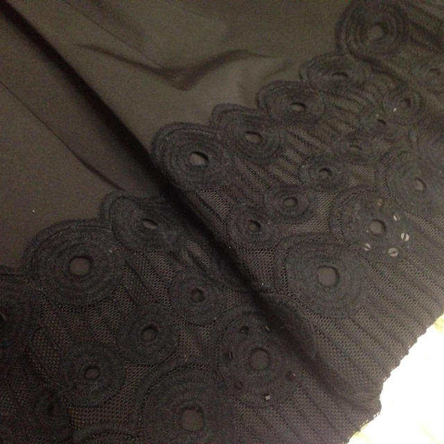 TO BE CHIC(トゥービーシック)のヴァンちゃん様専用 ビジューバルーンスカート 希少44サイズ レディースのスカート(ひざ丈スカート)の商品写真