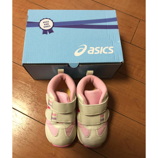 asics(アシックス)のアシックス スニーカー13.5 キッズ/ベビー/マタニティのベビー靴/シューズ(~14cm)(スニーカー)の商品写真