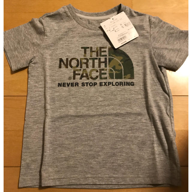 THE NORTH FACE(ザノースフェイス)の★新品★ノースフェイス★キッズ★Tシャツ★110 キッズ/ベビー/マタニティのキッズ服男の子用(90cm~)(Tシャツ/カットソー)の商品写真