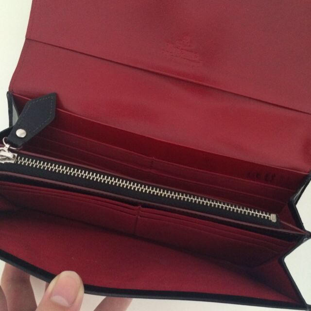 Vivienne Westwood ヴィヴィアン 長財布 黒 赤の通販 By Ayami Fujiwara 12 S ヴィヴィアンウエストウッドならラクマ