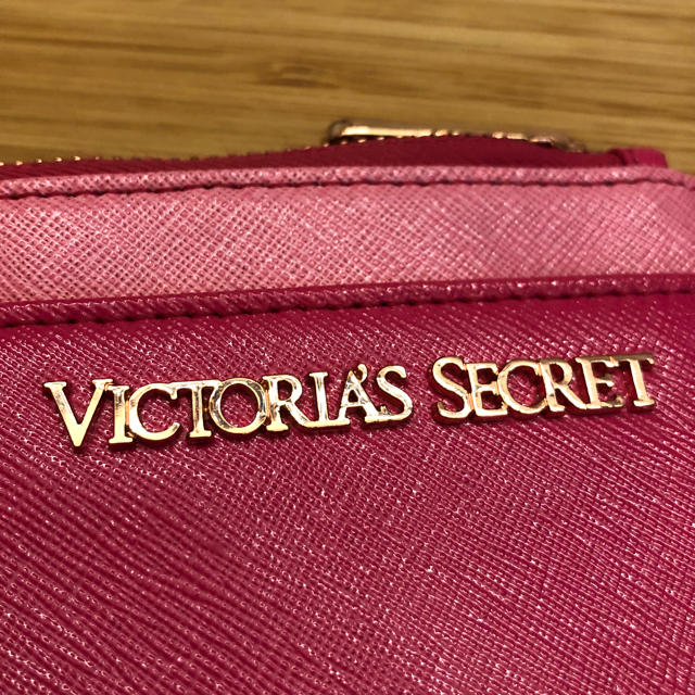 Victoria's Secret(ヴィクトリアズシークレット)のVS コインケース レディースのファッション小物(コインケース)の商品写真