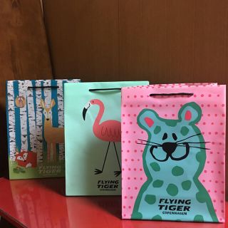 フライングタイガーコペンハーゲン(Flying Tiger Copenhagen)の【けさたさ様専用】Flying tiger プラスチックバッグ6枚セット(エコバッグ)