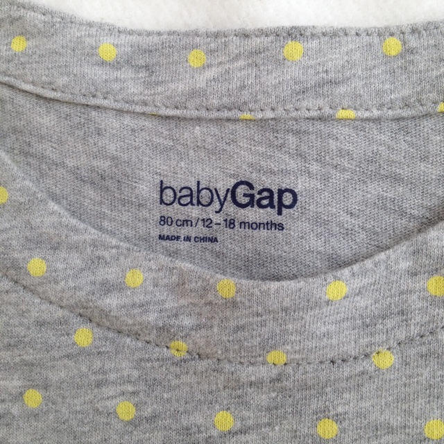 babyGAP(ベビーギャップ)のbabyGAP♡ペプラム型ロンパ♡80 キッズ/ベビー/マタニティのベビー服(~85cm)(ロンパース)の商品写真