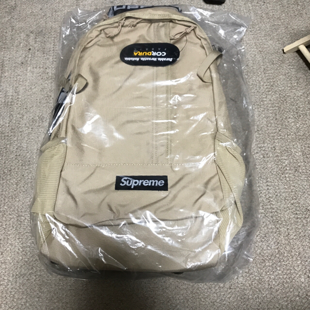 Supreme(シュプリーム)の18SS Supreme Backpack バックパック ベージュ メンズのバッグ(バッグパック/リュック)の商品写真