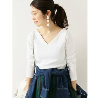 イエナ(IENA)のIENA 新品AURALEE*IENA 別注 VネックTシャツ(カットソー(長袖/七分))