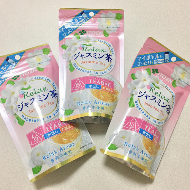 伊藤園(イトウエン)の♡ふみち様専用♡伊藤園 Relaxジャスミン茶3パック 食品/飲料/酒の飲料(茶)の商品写真