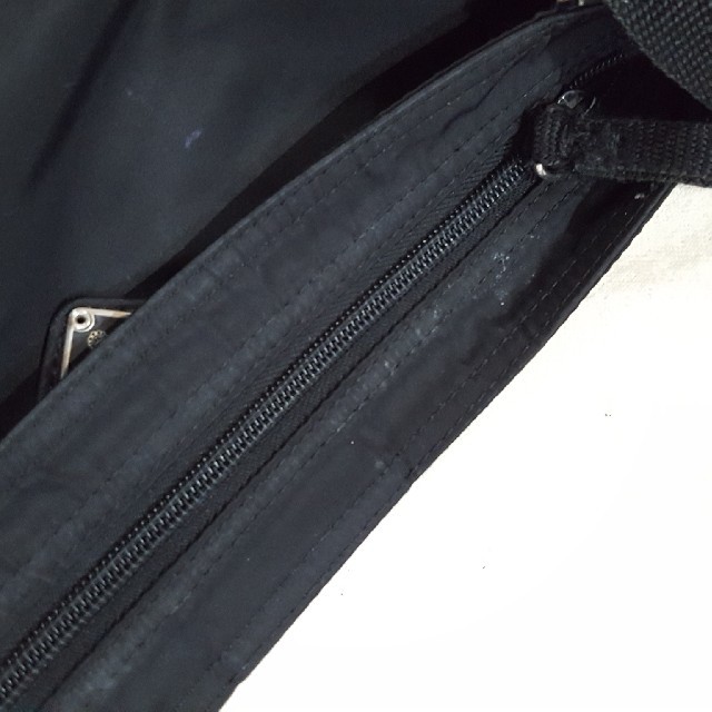 PRADA(プラダ)のPRADA ナイロン　ショルダーバッグ レディースのバッグ(ショルダーバッグ)の商品写真