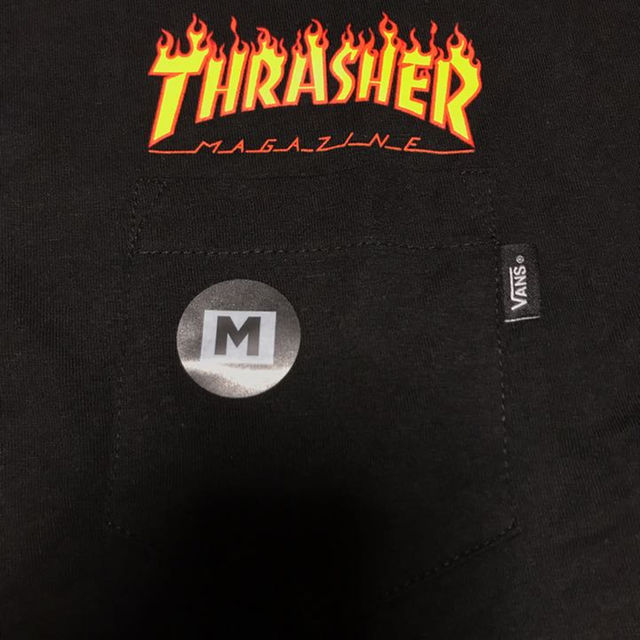 VANS(ヴァンズ)のVANS x THRASHER ポケットTシャツ Mサイズ flame メンズのトップス(その他)の商品写真