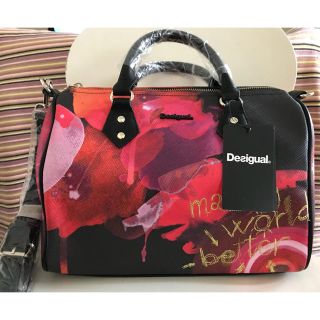 デシグアル(DESIGUAL)のタグ付き新品未使用☆ Desigual フラワープリント ボストンバック (ショルダーバッグ)