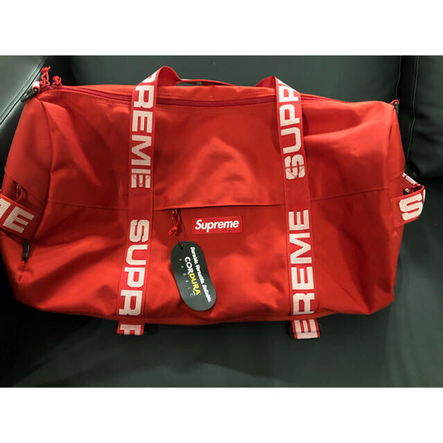 Supreme　ダッフルバッグメンズ