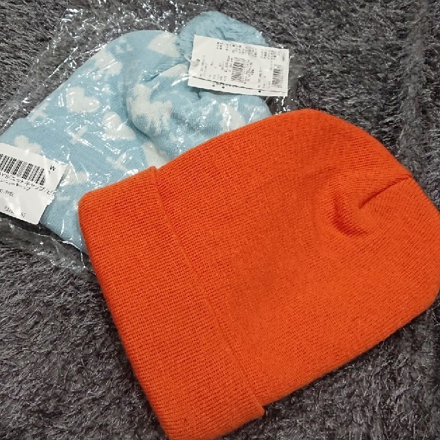 WEGO(ウィゴー)のまり様専用  WEGO ニット帽 ニットキャップ 
水色 新品 オレンジのみ レディースの帽子(ニット帽/ビーニー)の商品写真
