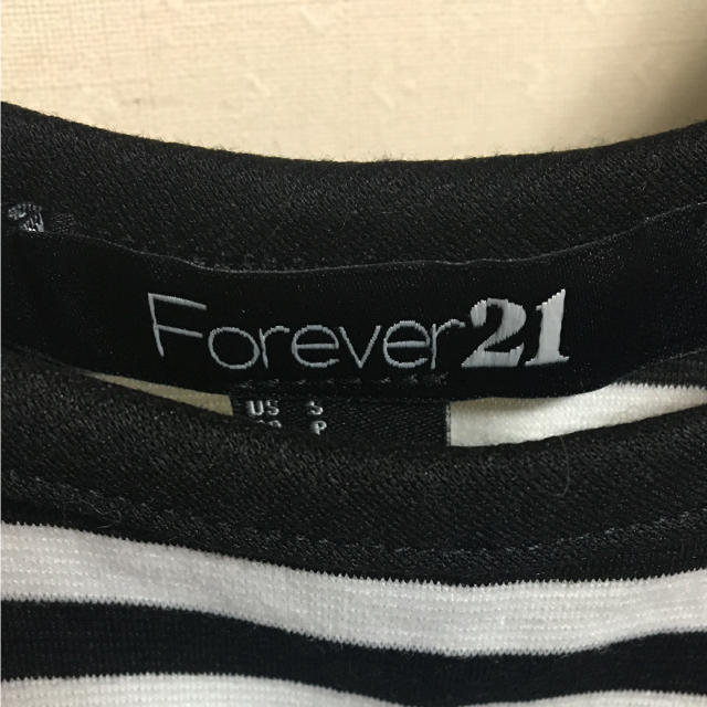 FOREVER 21(フォーエバートゥエンティーワン)のForever21★カットソー レディースのトップス(カットソー(半袖/袖なし))の商品写真