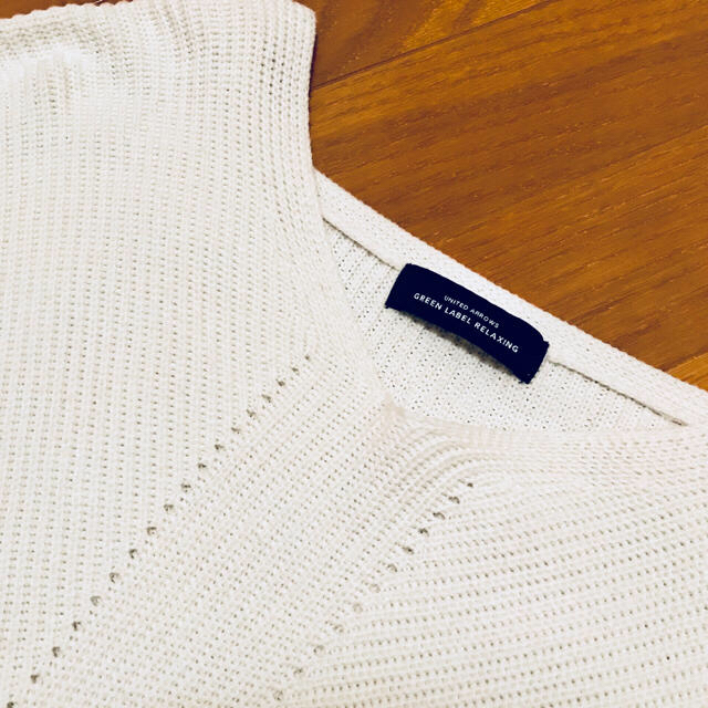 UNITED ARROWS green label relaxing(ユナイテッドアローズグリーンレーベルリラクシング)のみうもく様専用！ユナイテッドアローズ☆Vネック白ニット ドロップショルダー レディースのトップス(ニット/セーター)の商品写真