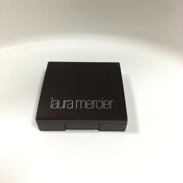 laura mercier(ローラメルシエ)のローラメルシエ セカンドスキン チークカラー ベアリーピンク コスメ/美容のベースメイク/化粧品(チーク)の商品写真