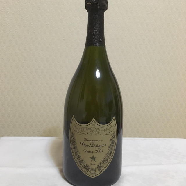 Dom Pérignon(ドンペリニヨン)のドンペリニョン 2004 化粧箱(p2)有り 食品/飲料/酒の酒(シャンパン/スパークリングワイン)の商品写真