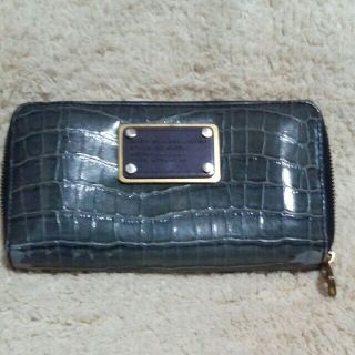 マークバイマークジェイコブス(MARC BY MARC JACOBS)のマ−クジェイコブスの長財布(財布)